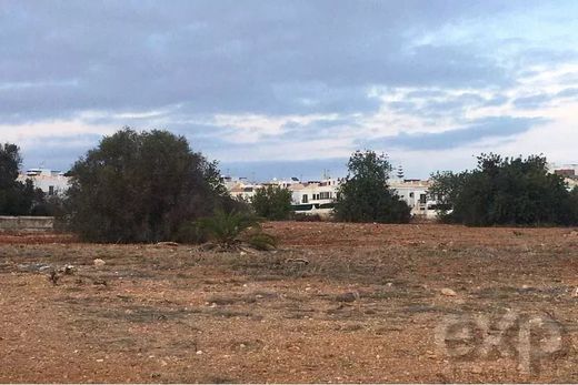 Tavira, Distrito de Faroの土地