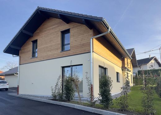 豪宅  Sciez, Haute-Savoie