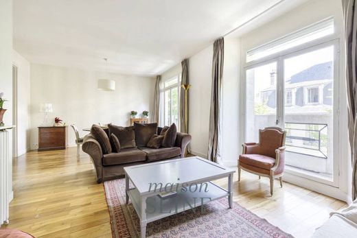 Apartament w Neuilly-sur-Seine, Hauts-de-Seine