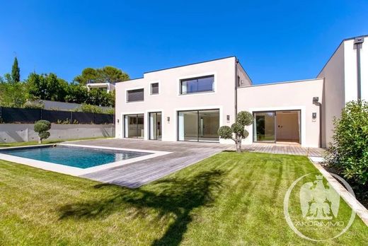 Appartement à Mouans-Sartoux, Alpes-Maritimes