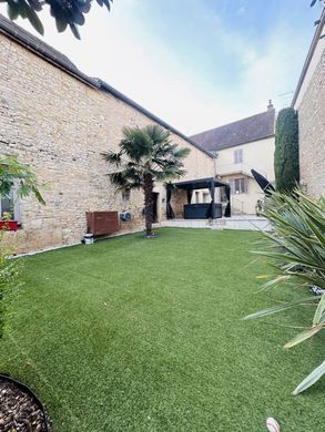 Casa rural / Casa de pueblo en Beaune, Cote D'Or