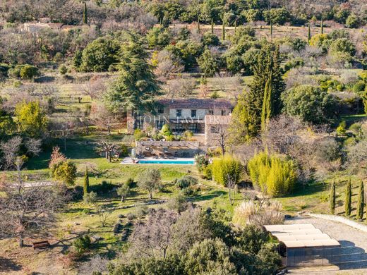 Luxury home in Gordes, Vaucluse