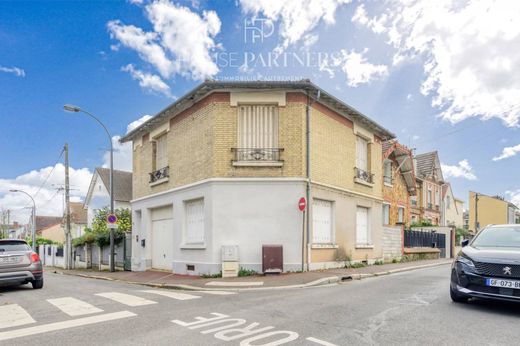 Luxe woning in Maisons-Laffitte, Yvelines