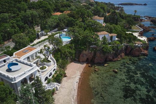 Maison de luxe à Agay, Var