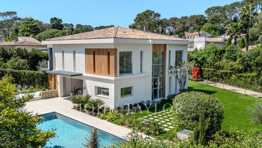 Luxury home in Mougins, Alpes-Maritimes