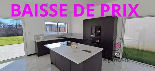 Luxury home in Cholet, Maine-et-Loire