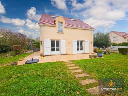 منزل ﻓﻲ Bondoufle, Essonne