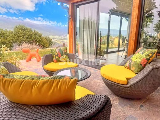 Willa w Annecy, Haute-Savoie