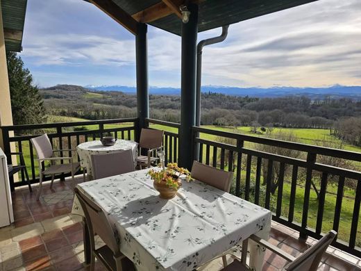 豪宅  Sauveterre-de-Béarn, Pyrénées-Atlantiques