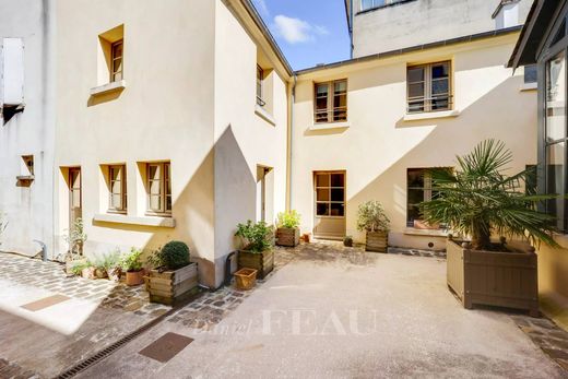 Luxury home in Versailles, Yvelines