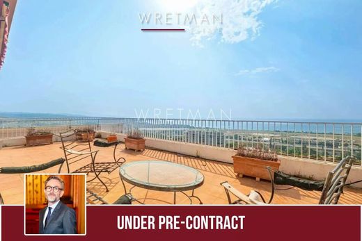 Apartment / Etagenwohnung in Cagnes-sur-Mer, Alpes-Maritimes