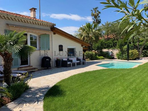 Villa in Antibes, Alpes-Maritimes