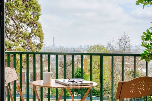 Apartment / Etagenwohnung in Saint-Cloud, Hauts-de-Seine