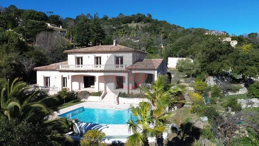 Villa in Les Adrets-de-l'Estérel, Var