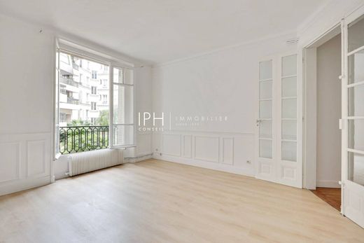 Piso / Apartamento en Neuilly-sur-Seine, Altos de Sena