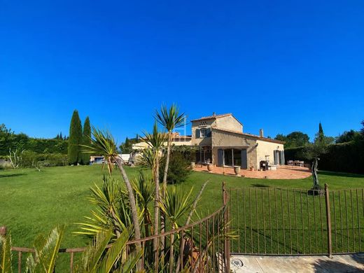 Luxury home in Fontvieille, Bouches-du-Rhône