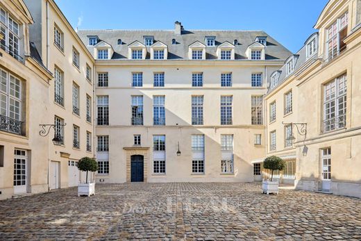 Apartment in Sorbonne, Jardin des Plantes, Saint-Victor, Paris
