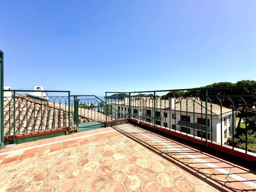 Apartment / Etagenwohnung in Saint-Jean-Cap-Ferrat, Alpes-Maritimes