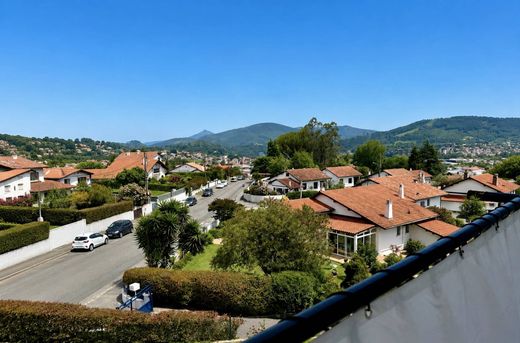 Apartment / Etagenwohnung in Hendaye, Pyrénées-Atlantiques