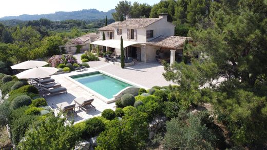 Rural or Farmhouse in Les Baux de Provence, Bouches-du-Rhône