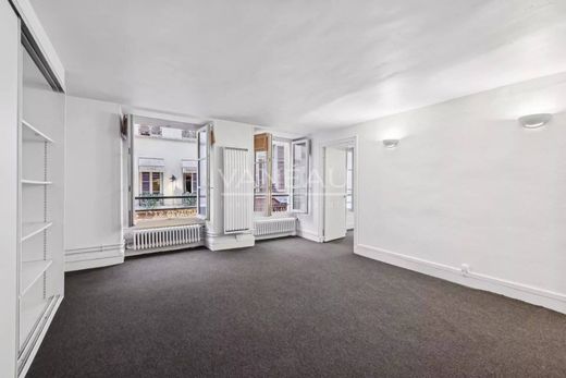 ‏דירה ב  Paris 07 Palais-Bourbon, Paris