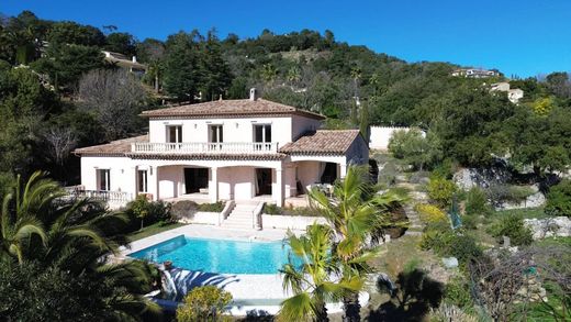 Villa in Les Adrets-de-l'Estérel, Var
