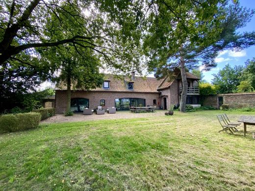 Casa di lusso a Auchy-lez-Orchies, North