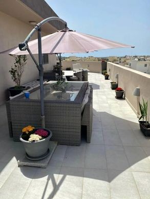 Penthouse Żabbar, Ħaż-Żabbar