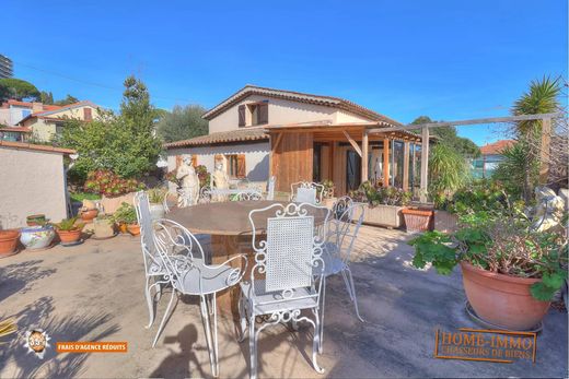 Casa di lusso a Antibes, Alpi Marittime