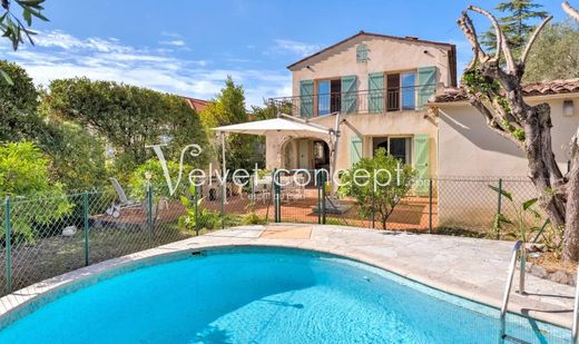 Villa a Le Cannet, Alpi Marittime