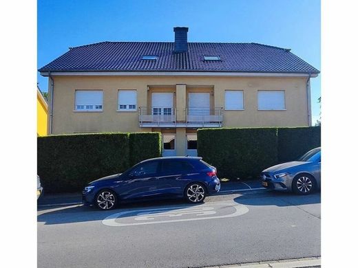 Duplex for sale in Garnich