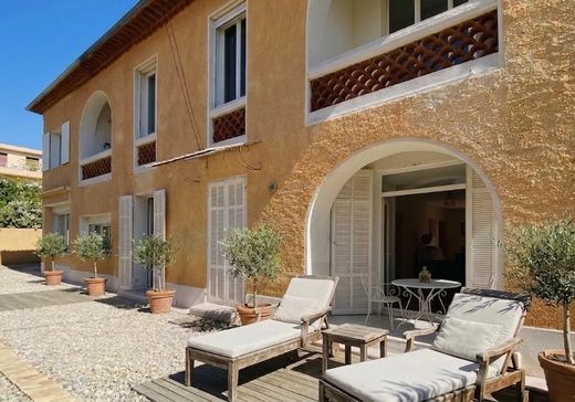 Villa Bandol, Var