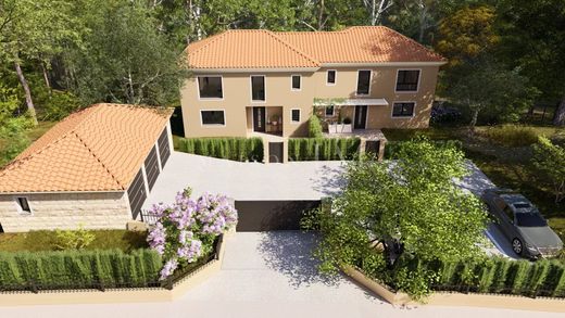 Luxus-Haus in Mougins, Alpes-Maritimes