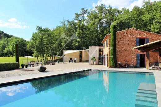 Roussillon, Vaucluseのカントリー風またはファームハウス
