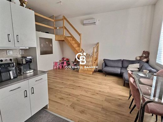 公寓楼  Parentis-en-Born, Landes