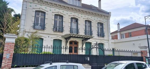 Casa di lusso a Colombes, Hauts-de-Seine