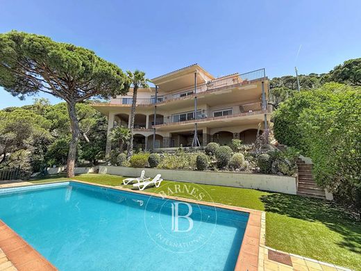 Luxury home in Cabrils, Province of Barcelona