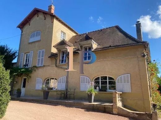 Luxus-Haus in Marcigny, Saône-et-Loire