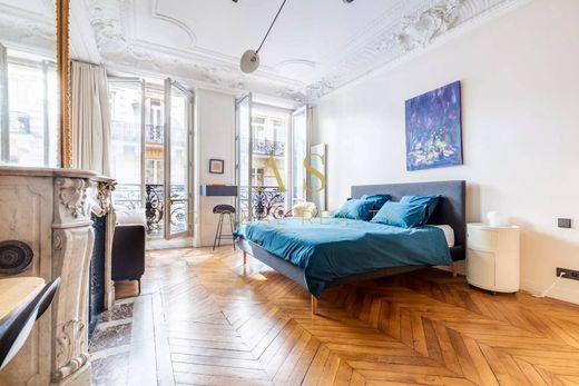 Apartment / Etagenwohnung in Champs-Elysées, Madeleine, Triangle d’or, Paris