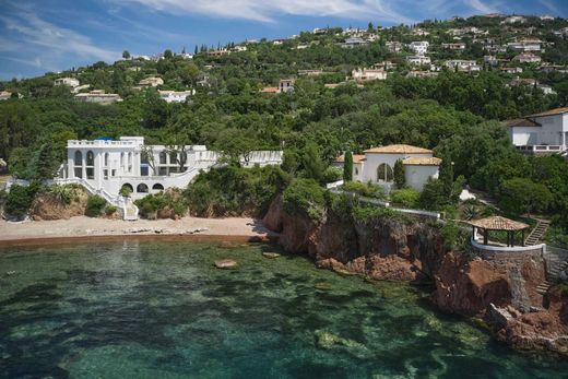 Luxury home in Agay, Var