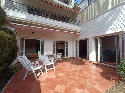 Apartment / Etagenwohnung in Nizza, Alpes-Maritimes