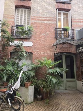 Apartment / Etagenwohnung in Motte-Picquet, Commerce, Necker, Paris
