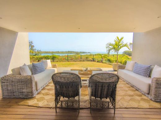 아파트 / Grand Gaube, Rivière du Rempart District