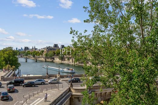 Apartment / Etagenwohnung in Chatelet les Halles, Louvre-Tuileries, Palais Royal, Paris