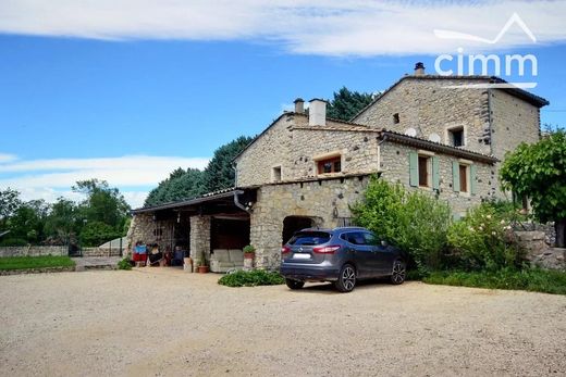 Alba-la-Romaine, Ardècheのカントリー風またはファームハウス