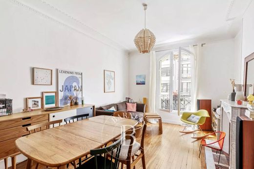 Piso / Apartamento en Buttes-Chaumont, Villette, Bas Belleville, Paris