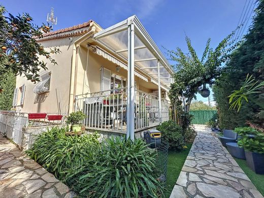 Casa de luxo - Cagnes-sur-Mer, Alpes Marítimos