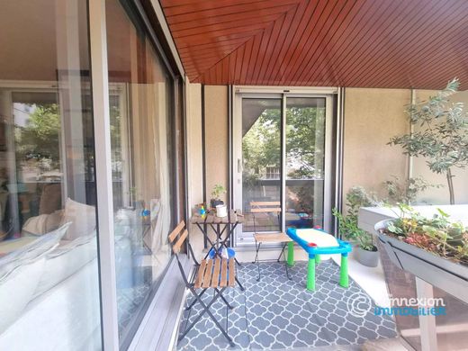 Apartment / Etagenwohnung in Montmartre, Abbesses, Grandes-Carrières, Paris