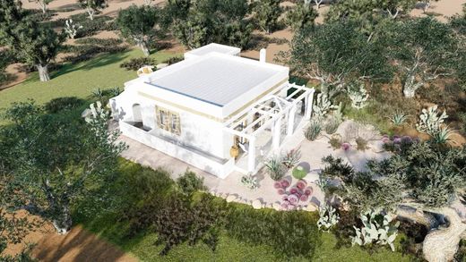 Villa in Sava, Provincia di Taranto