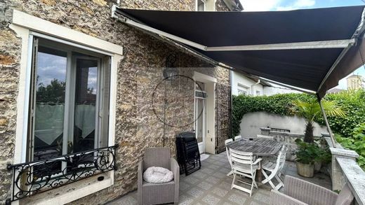 Luksusowy dom w Bondy, Seine-Saint-Denis